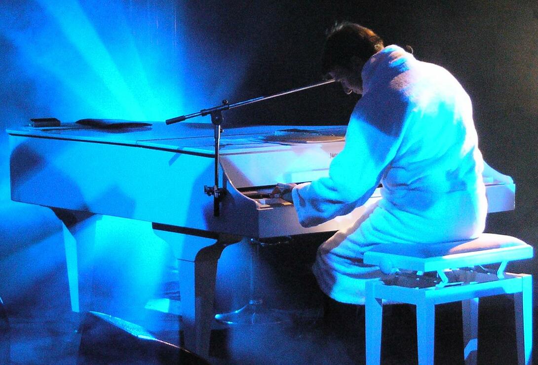 Foto SahneMixx - Bademantel 3 - 200 dpi - von Anton Höfler (Copy)